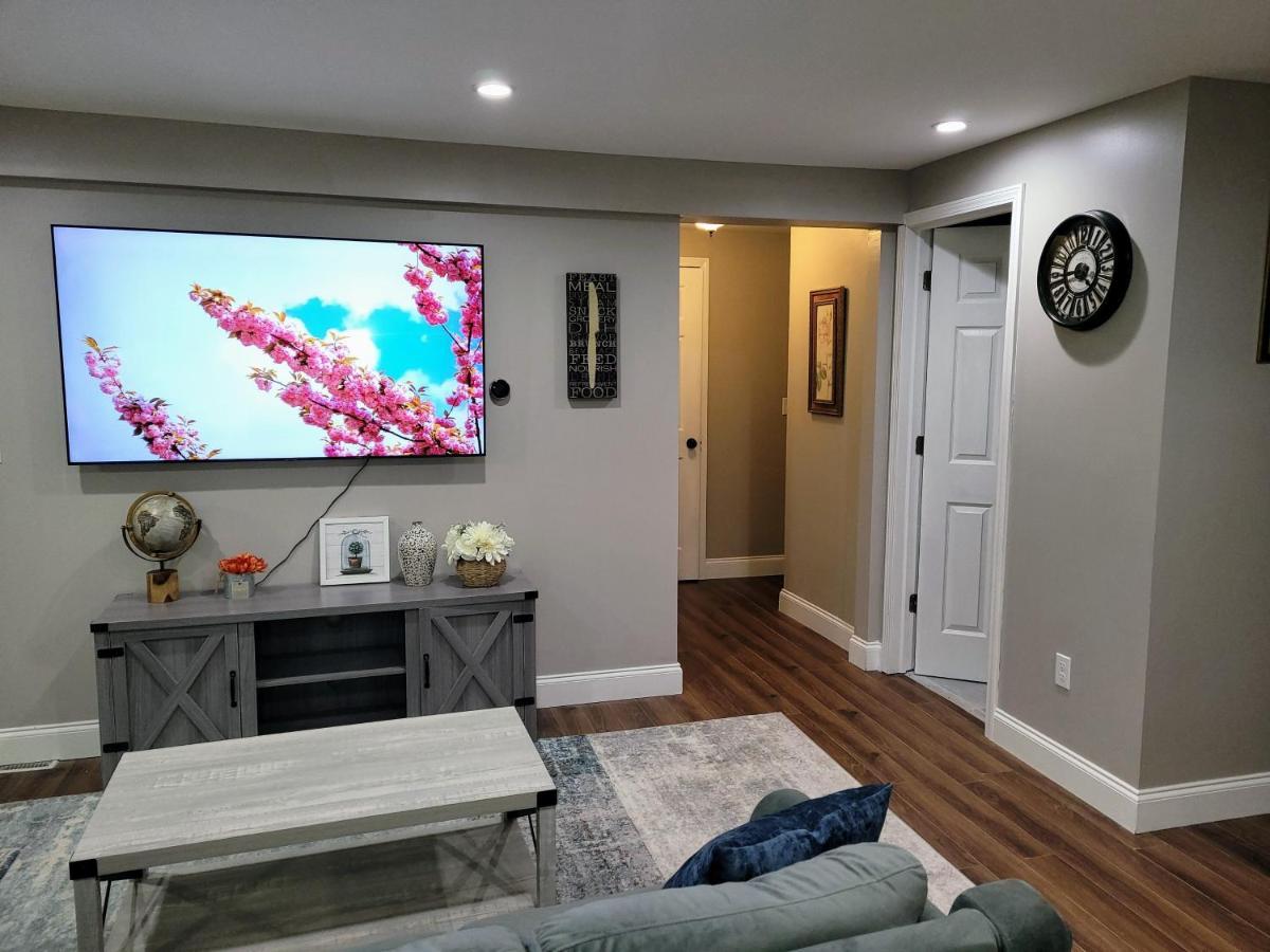 Apartment With Brand New Furniture And Large Parking West Seneca Dış mekan fotoğraf